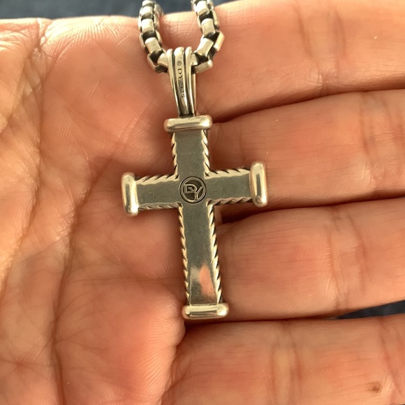 David yurman necklace with David yurman cross charm - Picture 3 of 4